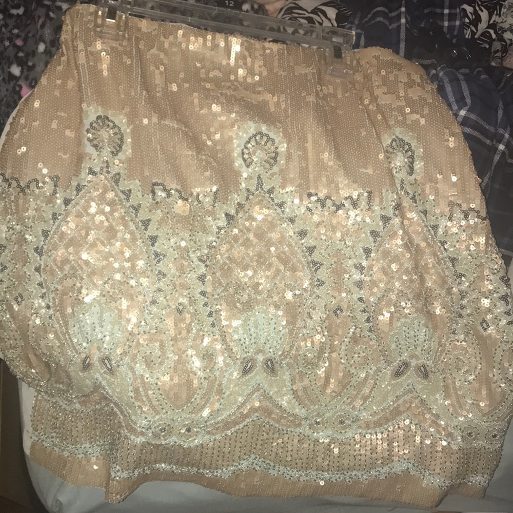 FRANCHESCAS SEQUIN SHORT SKIRT